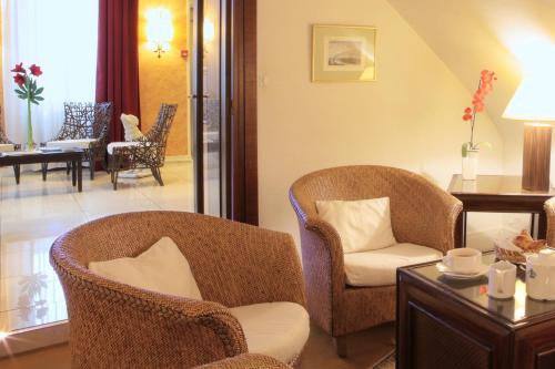 Best Western de Diane - Room Service Disponible Cuisine Maison - image 4