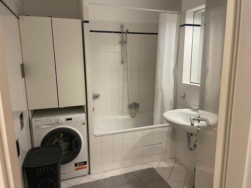 SybilleGaniaBerlin-Steglitz, Berlino (foto 10)