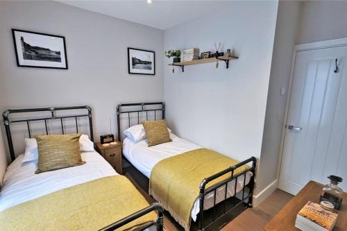 No2 Old Station's Masters House No2 Old Station's Masters House