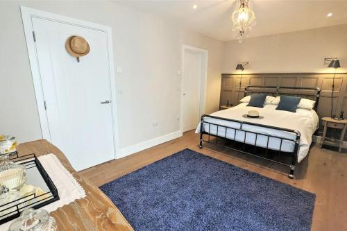 No2 Old Station's Masters House No2 Old Station's Masters House