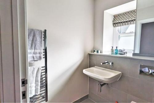 No2 Old Station's Masters House No2 Old Station's Masters House