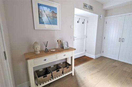 No2 Old Station's Masters House No2 Old Station's Masters House