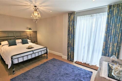 No2 Old Station's Masters House No2 Old Station's Masters House