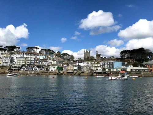 No2 Old Station's Masters House No2 Old Station's Masters House