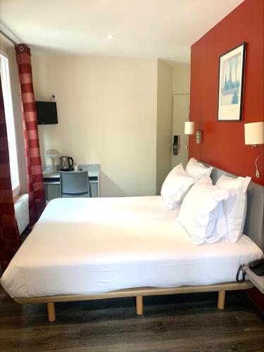 Hipotel Paris Belgrand Mairie du 20ème - image 11