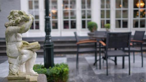 Apollofirst Boutique Hotel - image 7