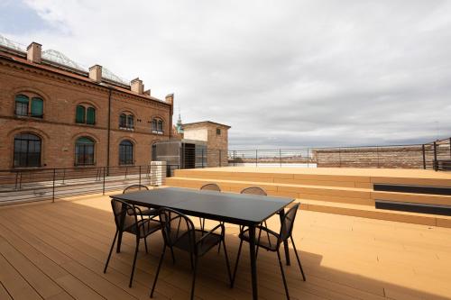 Venice Penthouse - Loft with Canal View, Venezia (foto 5)