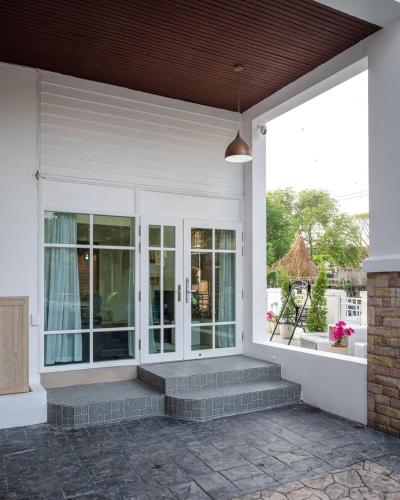 Private Pool Villa Resort style, Heart in bkk ,metro,cabaret show,RCA, jodd fair,chatuchak in กรุงเทพ