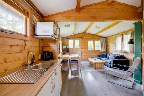 Chalet 'De Taxus' in de Veluwe in เอพ