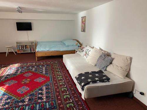 AirB33 Apartment Munich privat with little terrace, München (Foto 8)