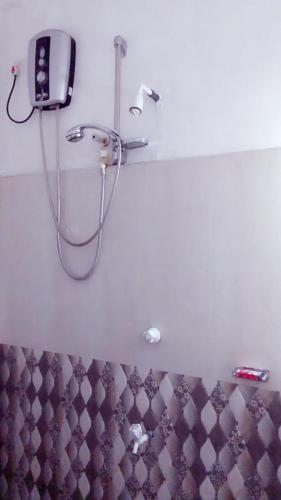 Standard Double Room image 7