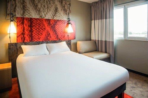ibis Tarbes Odos - image 6