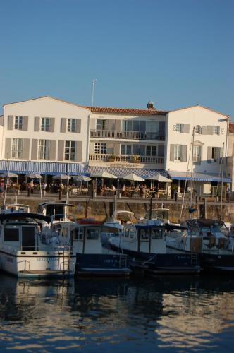 hotel photo