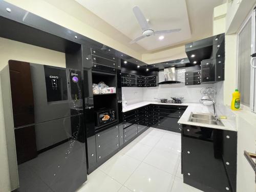 Luxury Villa in Islamabad - image 7