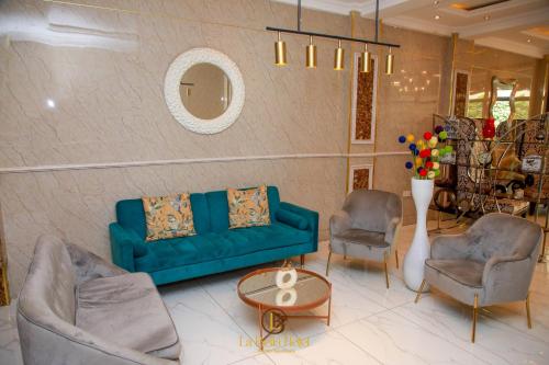 ردهة, La Beila Hotel in Meru