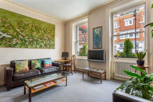 St Athans Hotel - image 7