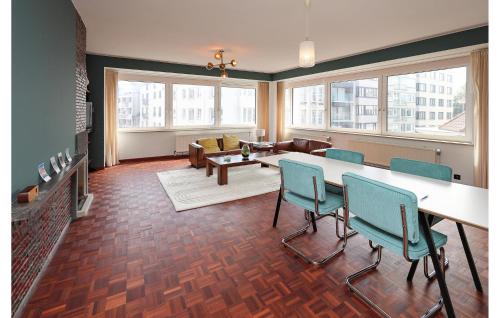 Three-Bedroom Apartment image 4