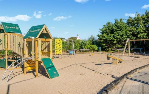 Зовнішній вигляд готелю, Stunning Apartment In Bredene With Wifi in Бредене