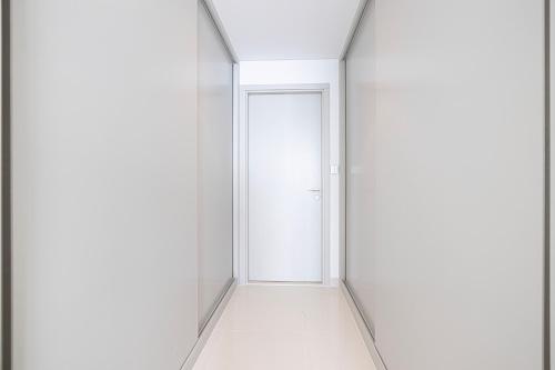LUX Spacious 1 BR - Beachfront and Seaview, Dubaj (fotografie 9)