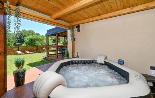 Pemandangan luar, Amazing Home In Vinogradi Ludbreski With Sauna in Ludbreg