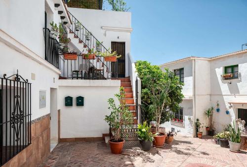 Apartment with Balcony image 1