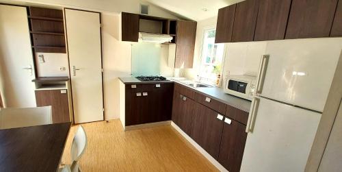 Kitchen, Triocamp Praha in Dolní Chabry