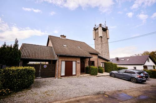 Three-Bedroom House image 1
