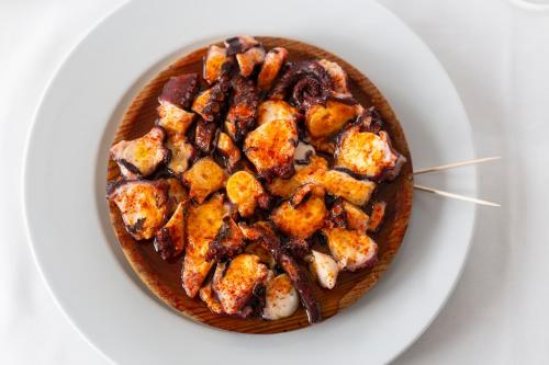 Hotel Santiago Apóstol - main image