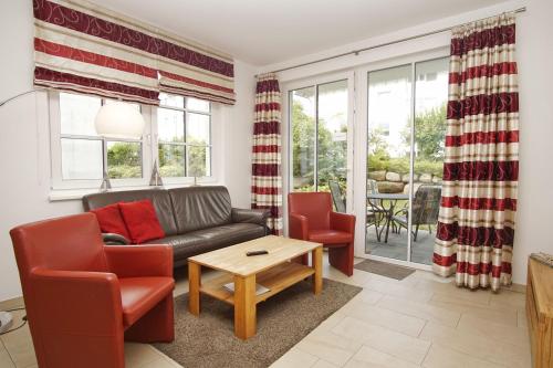 Terrasse, gratis Nutzung vom AHOI Erlebnisbad und Sauna in Sellin - Villa Antje FeWo 04, Göhren (fotografie 6)