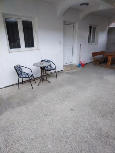 Apartmani Pikula - image 13