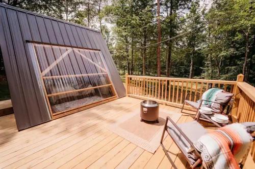 Black Creek Glamping near Brimstone in Huntsville, USA