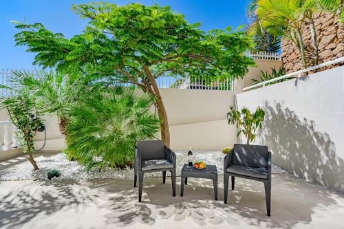Villa image 1