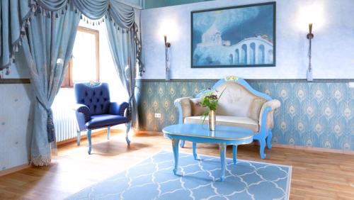 Queen Suite