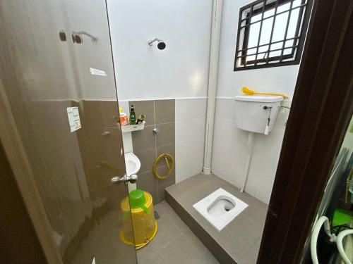 Shower, Homestay Cikgu D'Bestari in Bemban