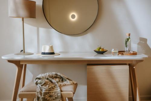 Double or Twin Room with Inland View image 3