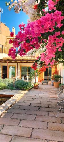 Idayvuelta Home & Suites with private pool chambre d'hôte Ses Salines