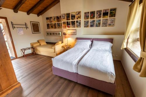 Superior Double Room image 10