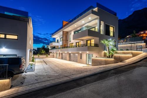 Deluxe Villa