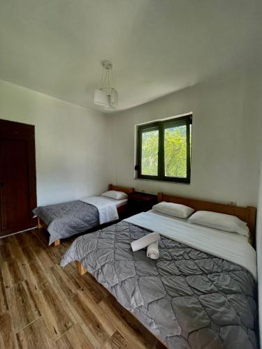 Lazer Çardaku Guest House