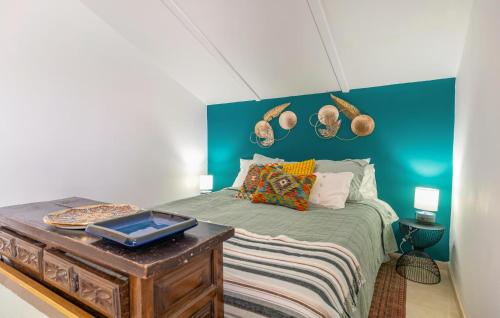 Cozy Apartment In Marbella With Swimming Pool - image 2