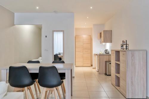 Ambassador Suites Leuven - image 11
