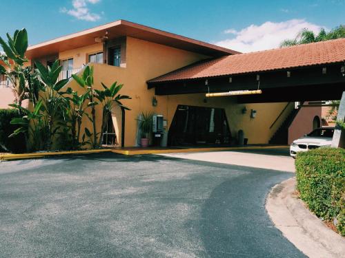 The keys – Kissimmee, FL