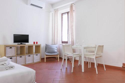 Santa Croce Nest