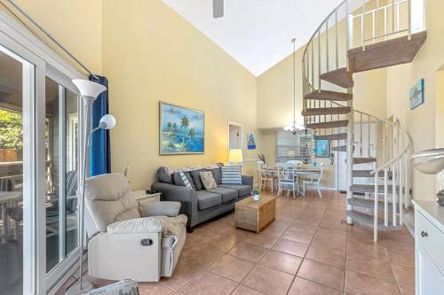 Veranda with Ocean Views Close to Pool Amenities SV270, Edgewater (photo 6)