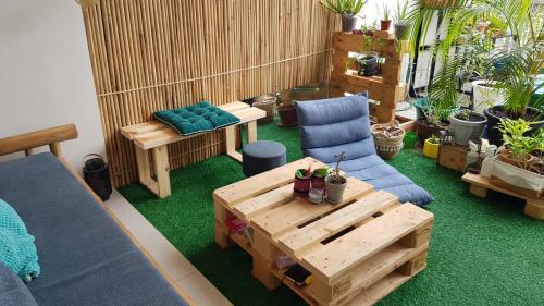 Balcony/terrace, Bahay ni Asik - Homestay near Jolibee Matina