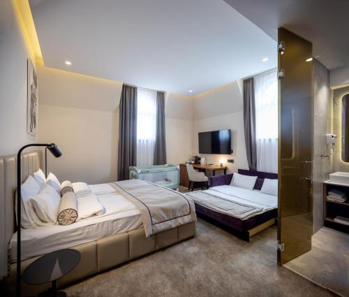 Maison Royale Room Type - Family Room