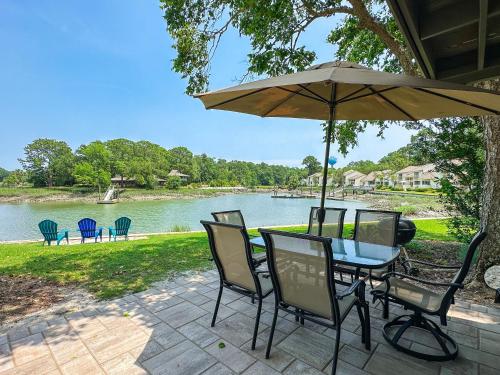 1616 Port Villa - host2coast in Hilton Head Island, USA