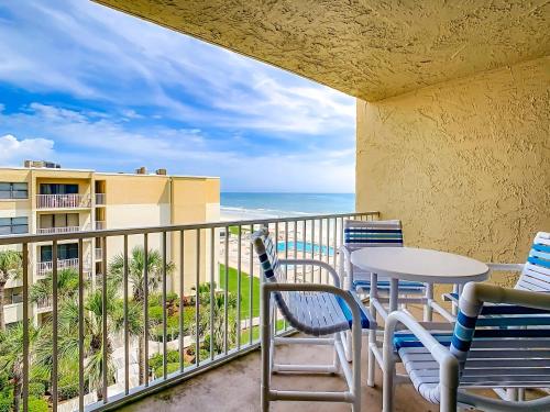 Ocean View 5th Floor Castle Reef Condo ~ Overlooking Pool and Beach CR527 in Edgewater, USA