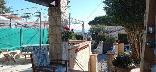 Villa avec piscine à Antibes Côte d'Azur (Villa avec piscine a Antibes Cote d'Azur) in Laval