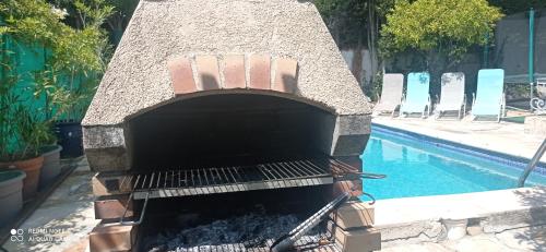 Villa avec piscine à Antibes Côte d'Azur (Villa avec piscine a Antibes Cote d'Azur) in Laval